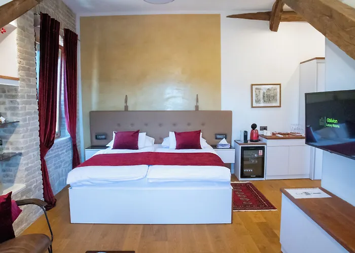Oblivion Luxury Bed and Breakfast 4*
