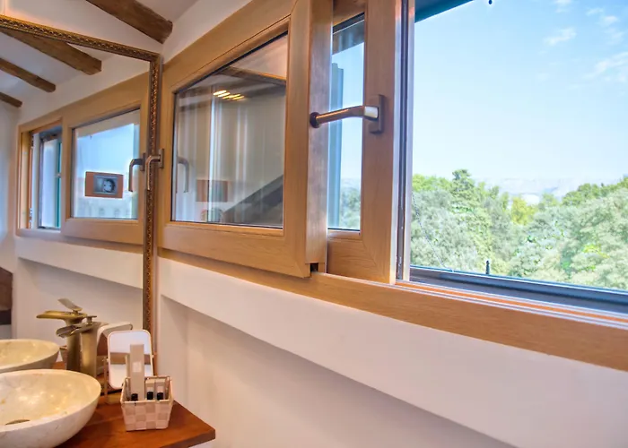 Oblivion Luxury Bed and Breakfast Σπλιτ