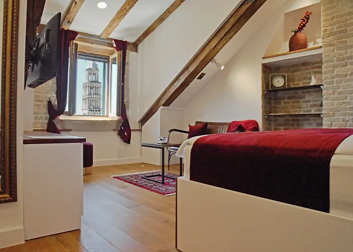 Oblivion Luxury Bed and Breakfast 4*