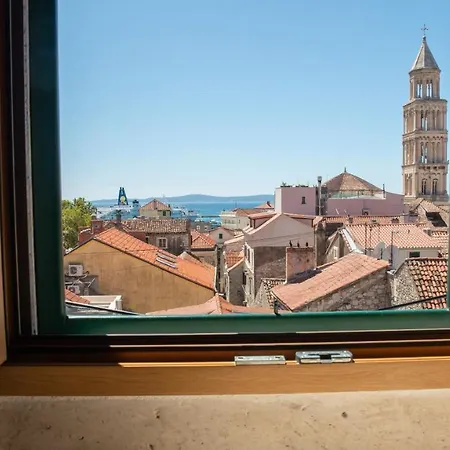 Oblivion Luxury Bed & Breakfast 4*