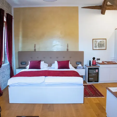 Oblivion Luxury Couette-café 4*