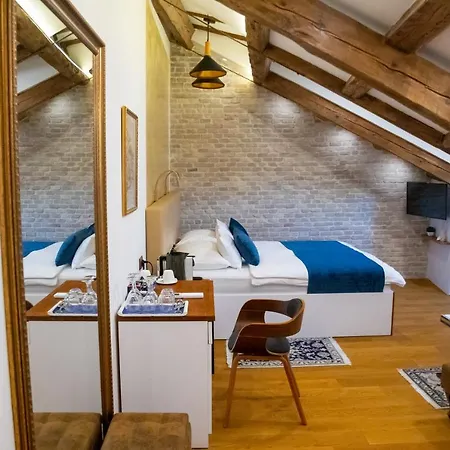 Bed & Breakfast Oblivion Luxury